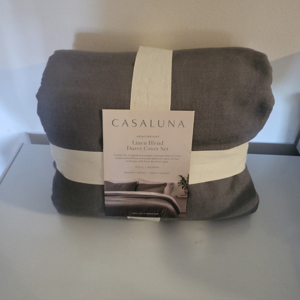 Queen duvet cover set on sale